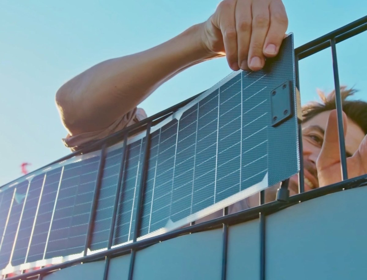 Paneles solares flexibles – set 6 tiras bifaciales sin inversor | VERTICAL+ 2 m